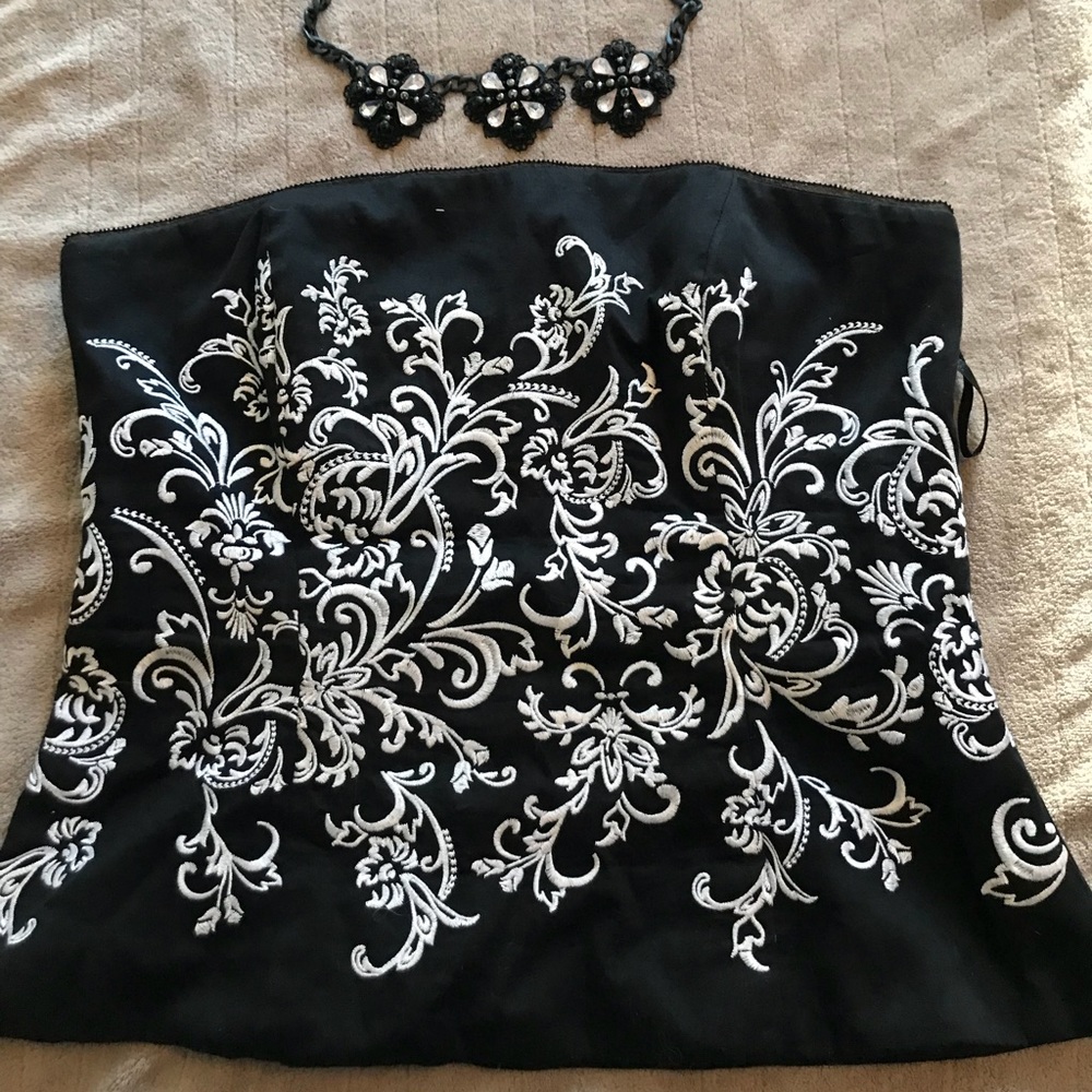 White House Black Market — Black & White Corset
